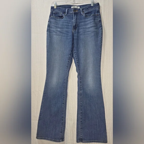 Levi Strauss Signature Bootcut Jeans Womens 6 (28x32) Medium Wash Classic Denim - Picture 2 of 11